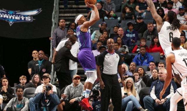  阿德巴约防守筑起高墙，热火零封黄蜂获大胜