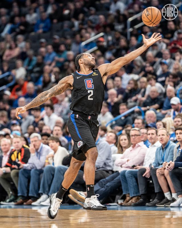  亚历山大40分雷霆击败爵士豪取五连胜