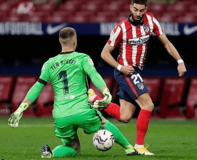  法甲争冠进入白热化，前四名分差缩小至个位数